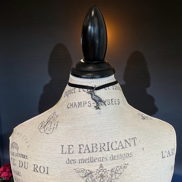 Raven Pendant Satin Ribbon Choker Necklace Enchanting Whimsical Gothic - Picture 7 of 17